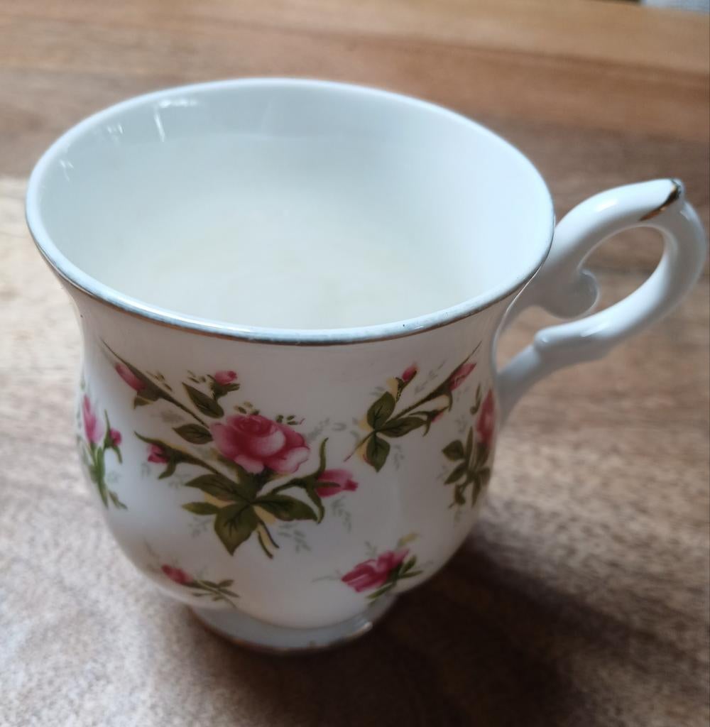 Mok, kom met oor van Royal Canterbury Spring Flower (Pink), Ophalen of Verzenden