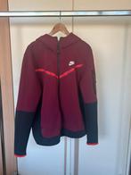 Nike Tech Fleece Vest, Rood/Zwart, Maat L, ZGAN!!, Kleding | Heren, Ophalen of Verzenden, Zo goed als nieuw, Maat 52/54 (L), Rood