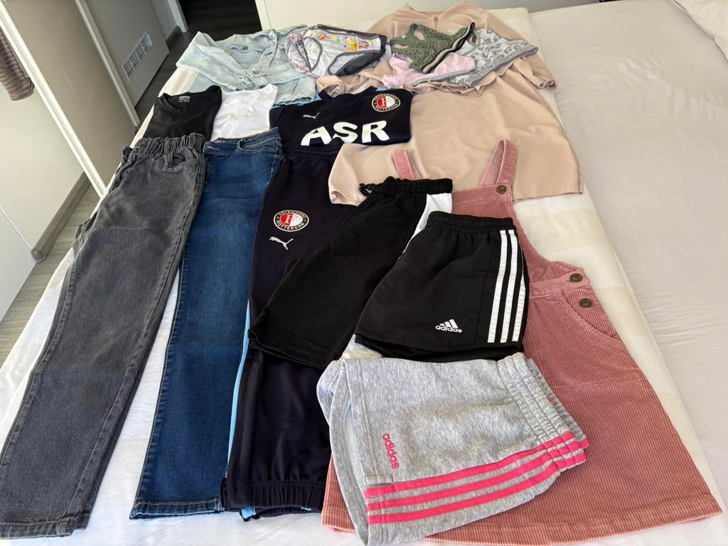 Kledingpakket 34 stuks maat 158 Zo goed als nieuw, Kinderen en Baby's, Kinderkleding | Maat 158, Ophalen of Verzenden, Zo goed als nieuw