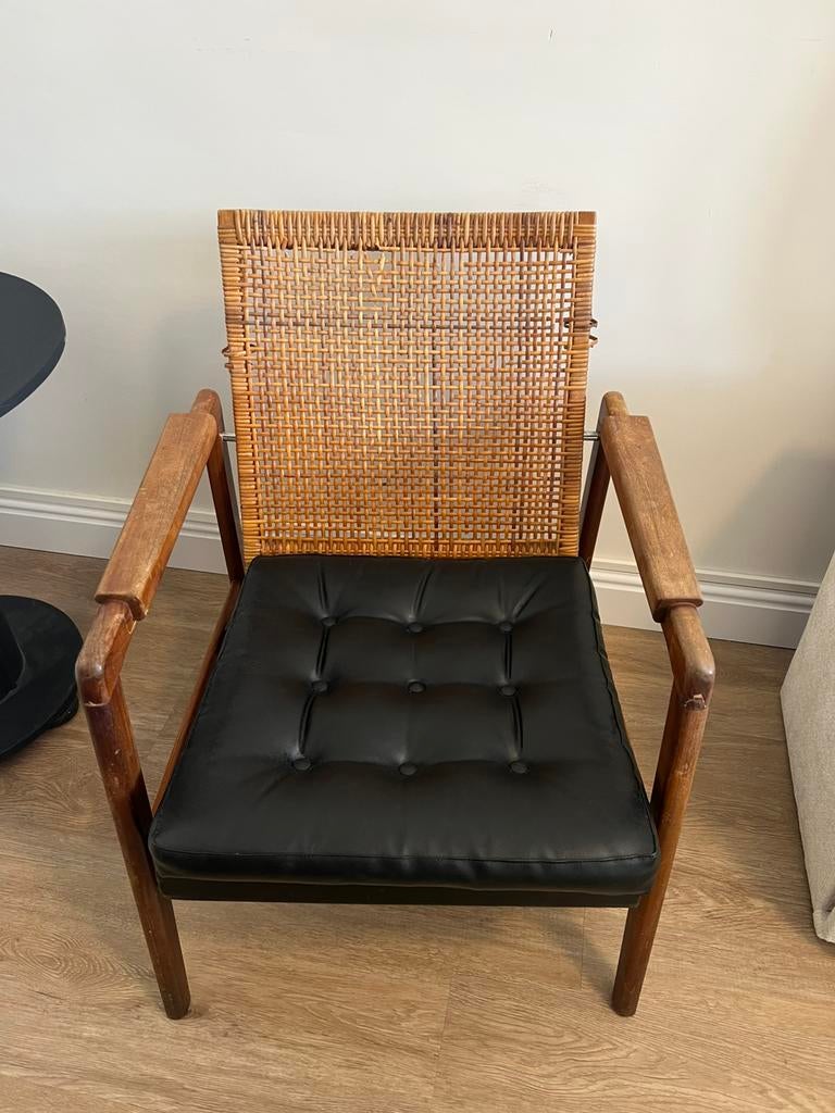 Midcentury Armchair by P J Muntendam for Gebroeders Jonkers, Ophalen, Gebruikt, Minder dan 75 cm, Leer