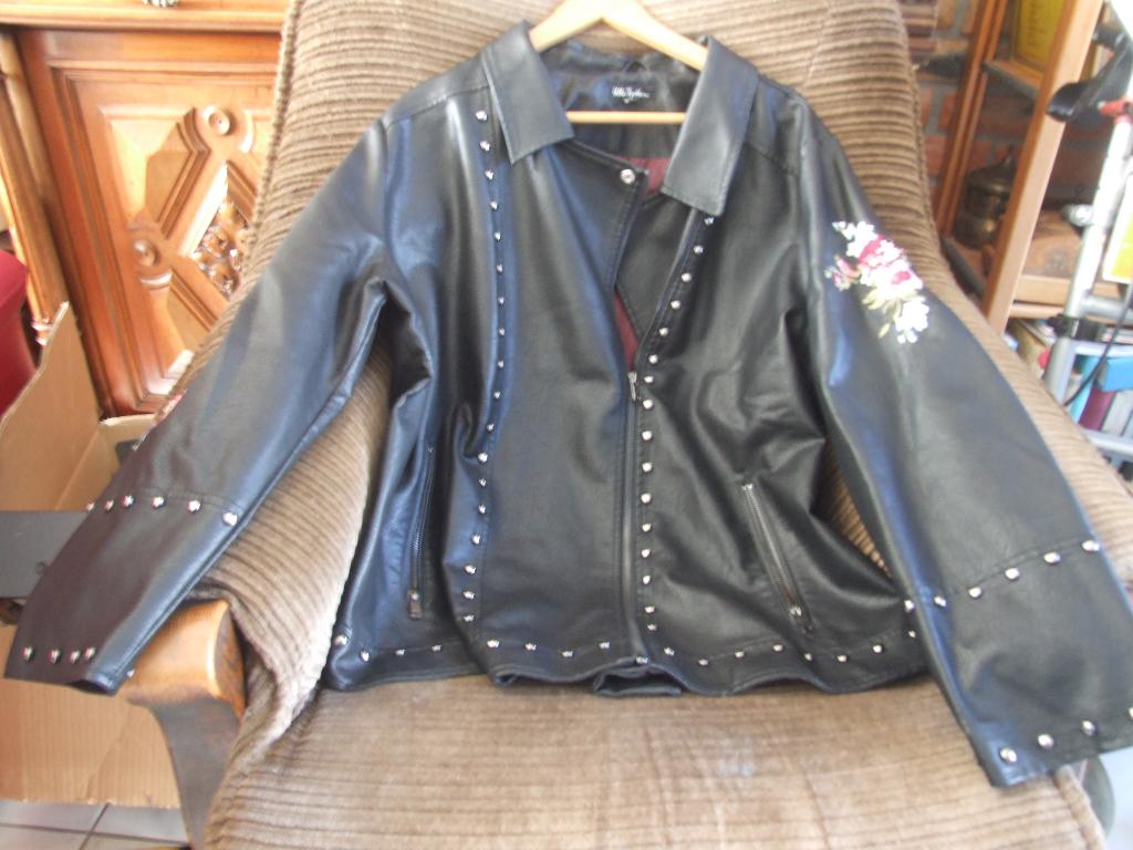 jasje, Ophalen of Verzenden, Zo goed als nieuw, Maat 46/48 (XL) of groter, Zwart