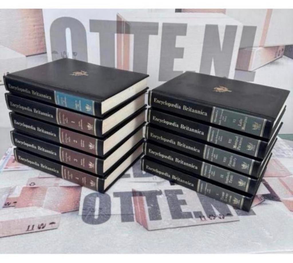 Encyclopedia Britannica LOT 10X 1768 Macropaedia Micropaedia, Boeken, Ophalen of Verzenden, Zo goed als nieuw, Complete serie