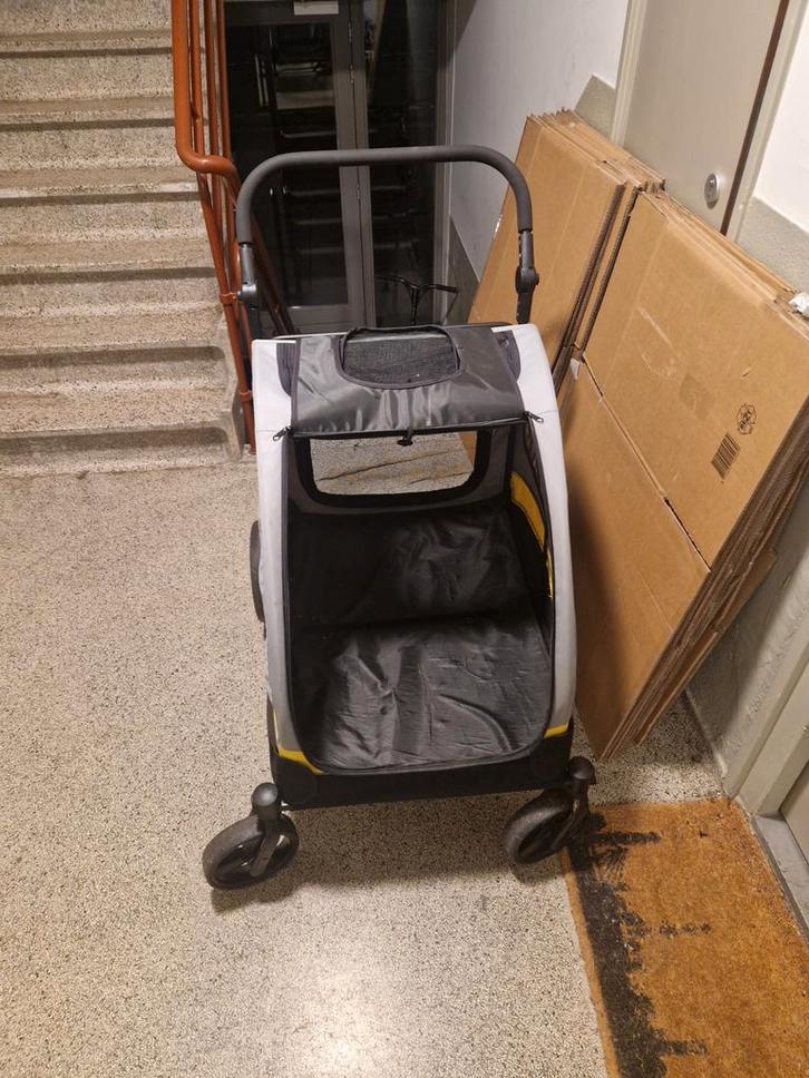 Hondenbuggy, Dieren en Toebehoren, Honden-accessoires, Zo goed als nieuw, Ophalen of Verzenden