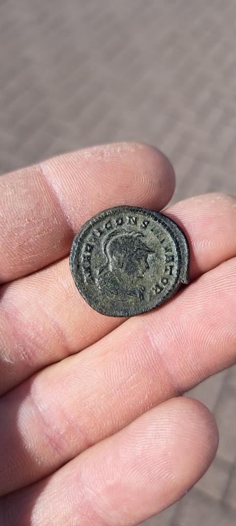 RRR! Constantinus (dubbel hoofd ) Romeinse munt bodemvondst, Ophalen of Verzenden, Overige landen