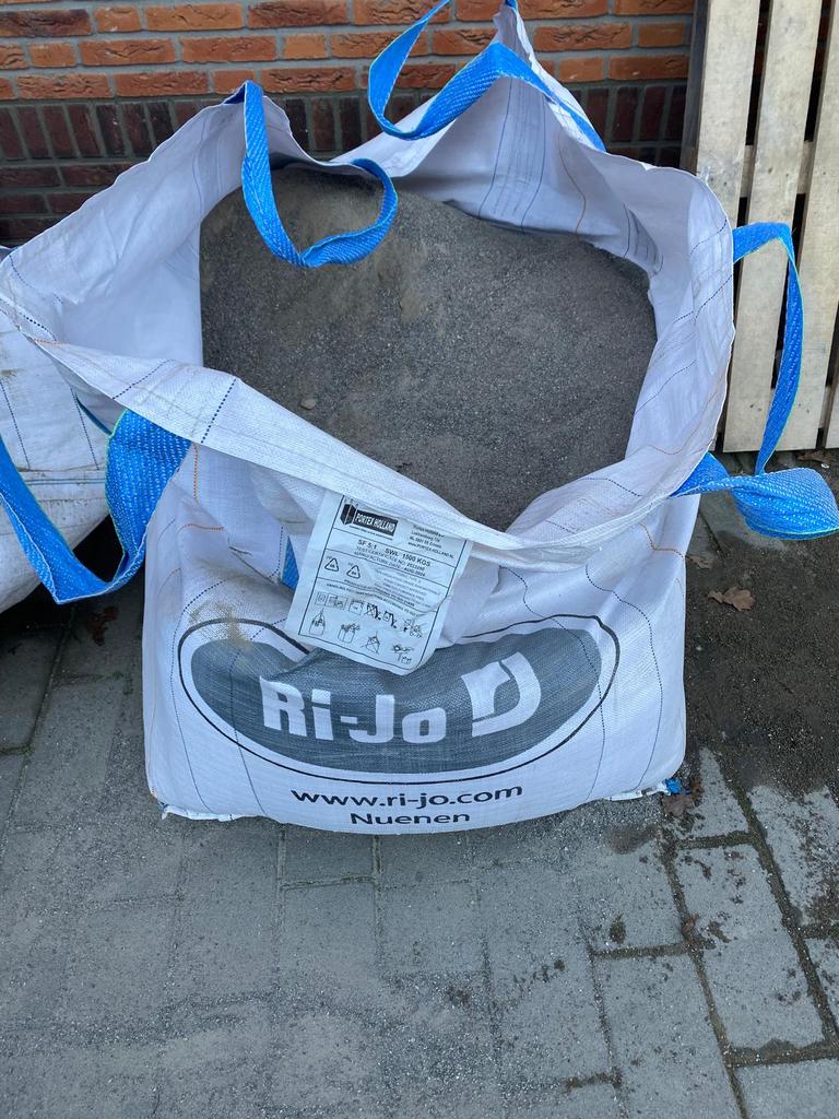 Geel zand en brekerzand, Tuin en Terras, Ophalen, Nieuw, Ophoogzand