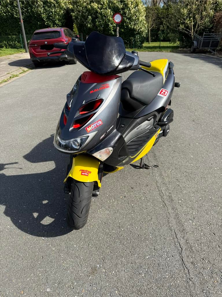 Aprilia SR 50 België a klas 2t, Ophalen, Tweetakt, SR 50, Zo goed als nieuw