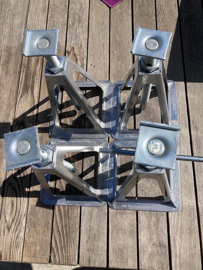 Camping assteun / stabilisator caravan of camper, Ophalen of Verzenden, Zo goed als nieuw