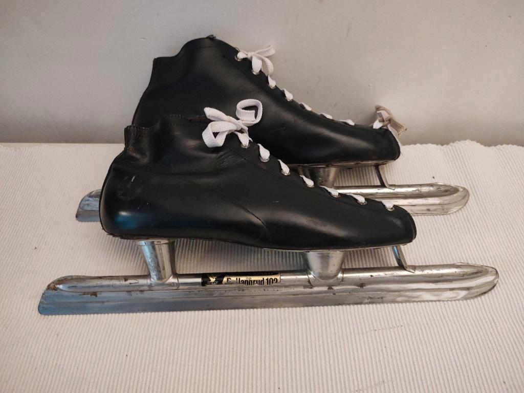 S392 Ballangrud Hoge Noren maat 43, geslepen., Sport en Fitness, Schaatsen, Overige merken, Gebruikt, -, -