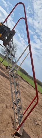 Stalen trap, Doe-het-zelf en Verbouw, Ladders en Trappen, Ophalen, Gebruikt, Trap, 2 tot 4 meter
