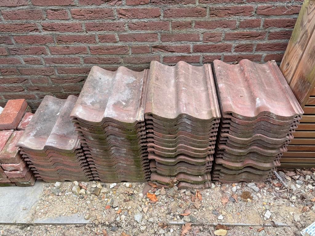 RBB Sneldek dakpannen (beton) kleur rood - 65 stuks, Ophalen, Gebruikt, Steen of Klei, 5 tot 10 m²