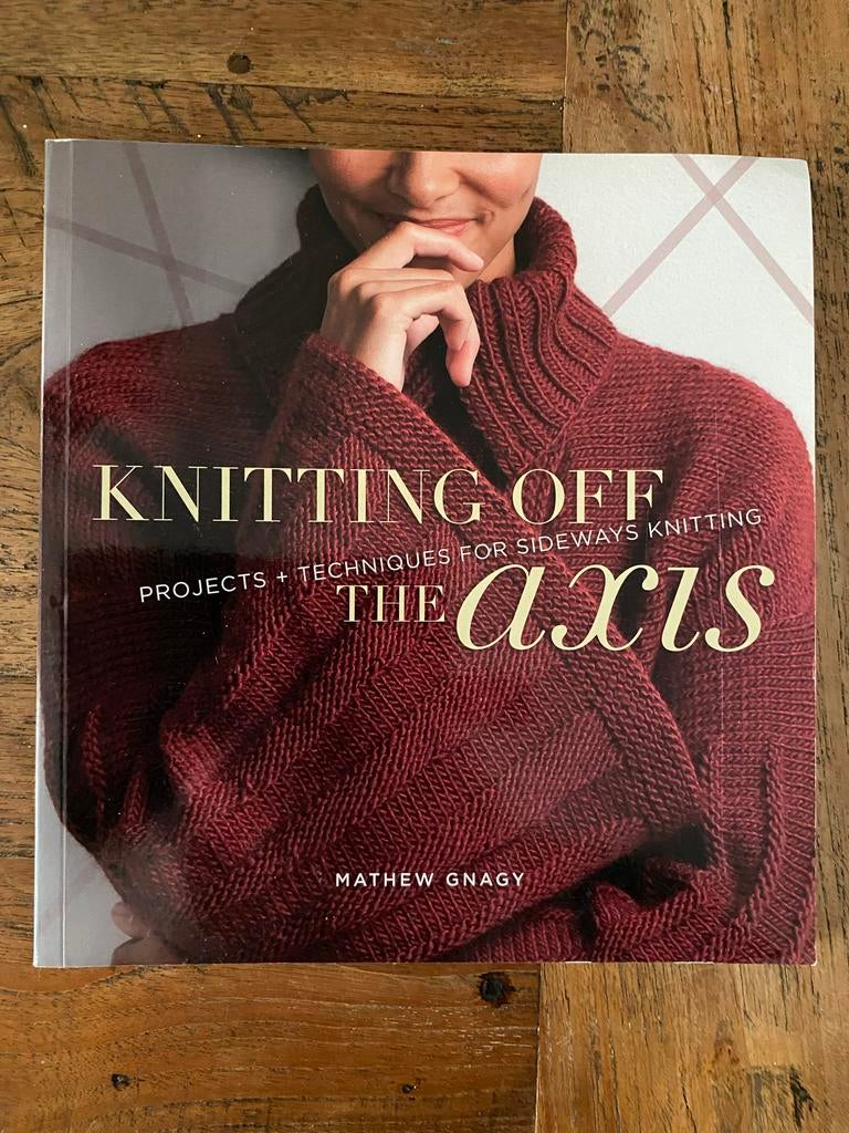 Breiboek: Knitting Off The Axis - Mathew Gnagy, Ophalen of Verzenden, Zo goed als nieuw, Breien, Patroon of Boek