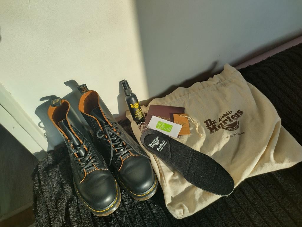 Dr martens 43 Mie, Ophalen of Verzenden, Zo goed als nieuw, Zwart, Boots