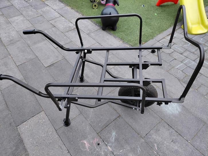 Stevige barrow, zo goed als nieuw, Watersport en Boten, Hengelsport | Karpervissen, Zo goed als nieuw, Ophalen of Verzenden