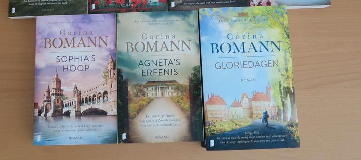 Set van 3 boeken van Corina Bomann, Boeken, Romans, Zo goed als nieuw, Ophalen of Verzenden