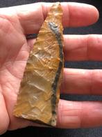 Bodemvondst oude STEENTIJD  DOLK  zeer fraaie KLEUR retouche, Ophalen of Verzenden, Gebruikt