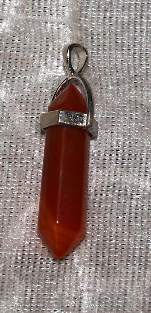 kettinghanger rood agaat hexogonaal gepunt, Ophalen of Verzenden, Nieuw, Overige kleuren, Steen of Mineraal