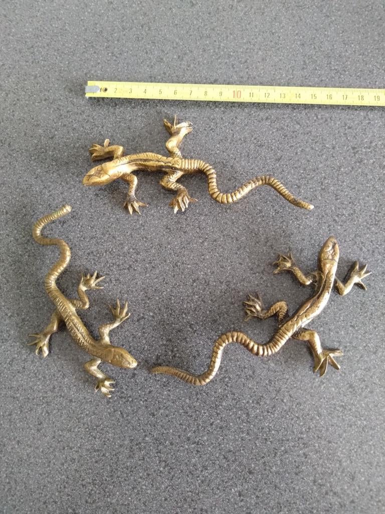 Salamanders, drie stuks, koper., Ophalen