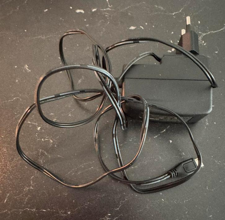 DVE switching Adapter / oplader 100 - 240 V output 5V, Audio, Tv en Foto, Opladers, Gebruikt, Ophalen of Verzenden