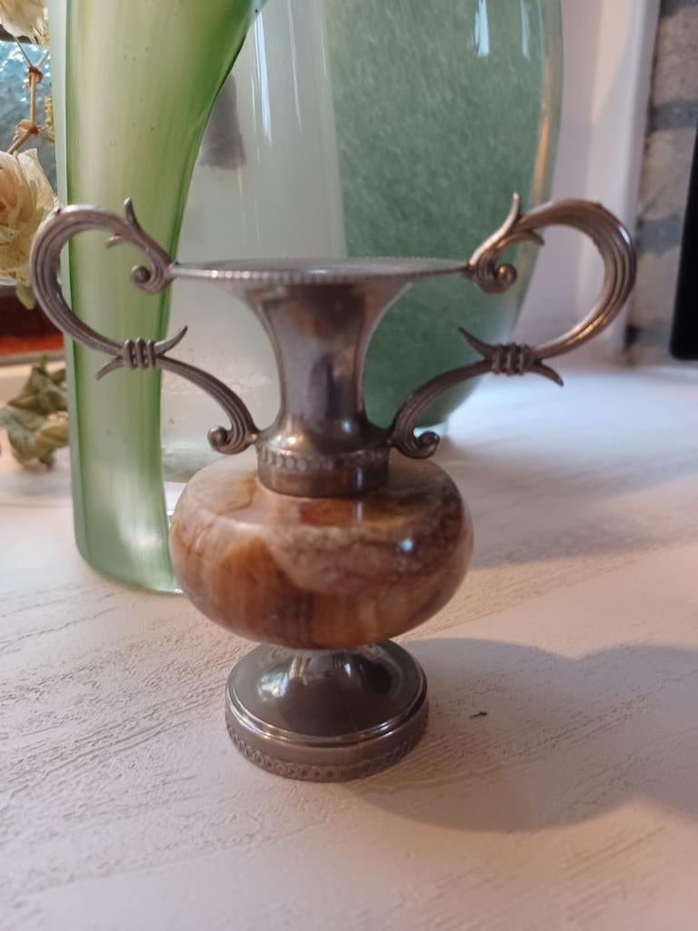 Onyx Vaasje vintage trofee stijl amfora jaren 40/50, Ophalen of Verzenden