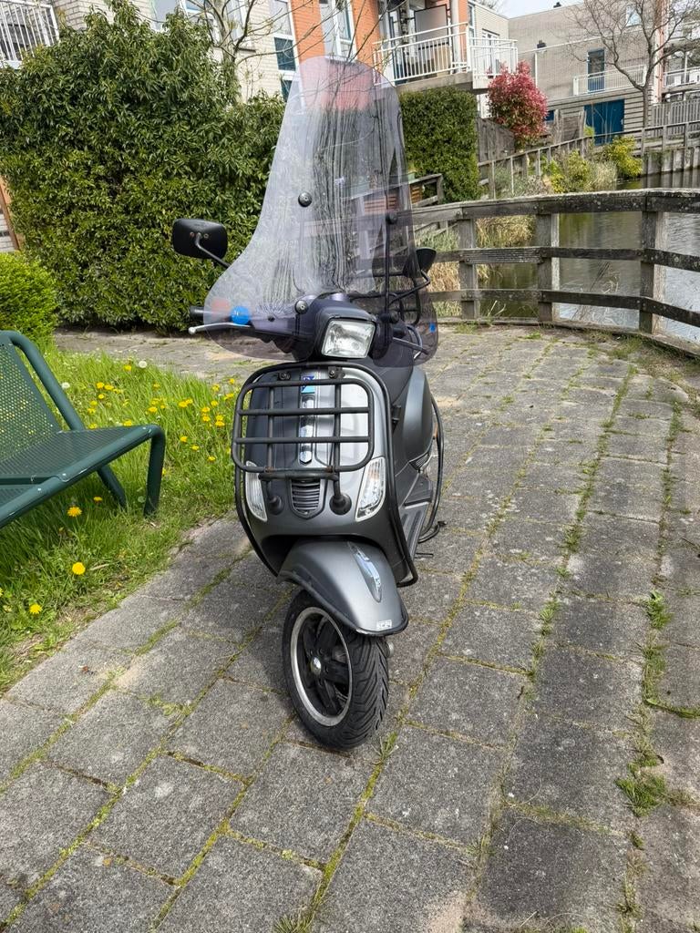 Vespa LX50 2011 – 12.200 KM, Fietsen en Brommers, Scooters | Vespa, Ophalen, Zo goed als nieuw, Benzine, Vespa LX