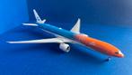 Phoenix B777 PH-BVA Orange Pride 1:400, Ophalen of Verzenden, Zo goed als nieuw, Schaalmodel
