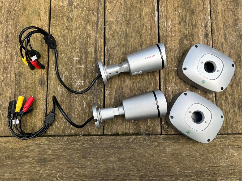 2x Foscam FI9900EP, Ophalen of Verzenden, Gebruikt, Buitencamera