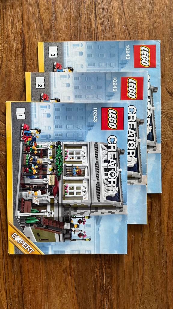Lego instructie boekje 10243 Parijs restaurant., Lego, Overige typen, Ophalen of Verzenden, Zo goed als nieuw