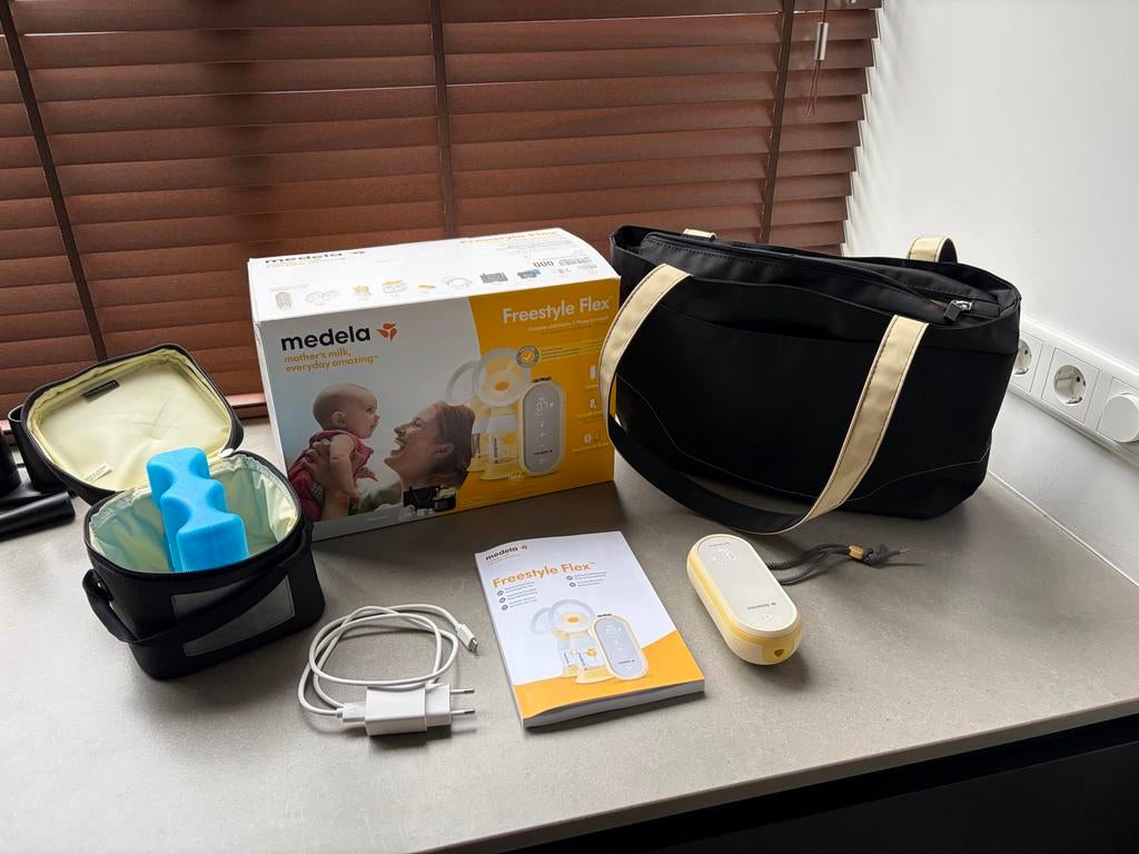 Medela Freestyle Flex Dubbele Elektrische Borstkolf, Kinderen en Baby's, Kinderspulletjes, Zo goed als nieuw, Ophalen