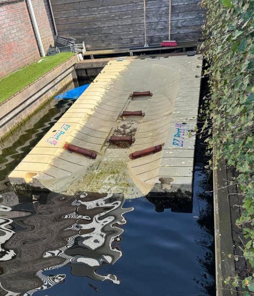 Ponton/dock kunstof steiger voor boot/waterscooter, Ophalen of Verzenden, Gebruikt, Overige typen