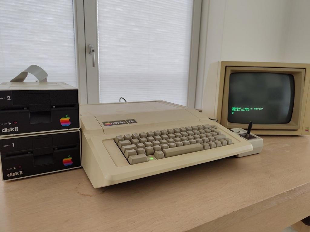 Compleet en werkend Apple IIe systeem met 2x Disk II,monito, Computers en Software, Vintage Computers, Ophalen of Verzenden, Apple