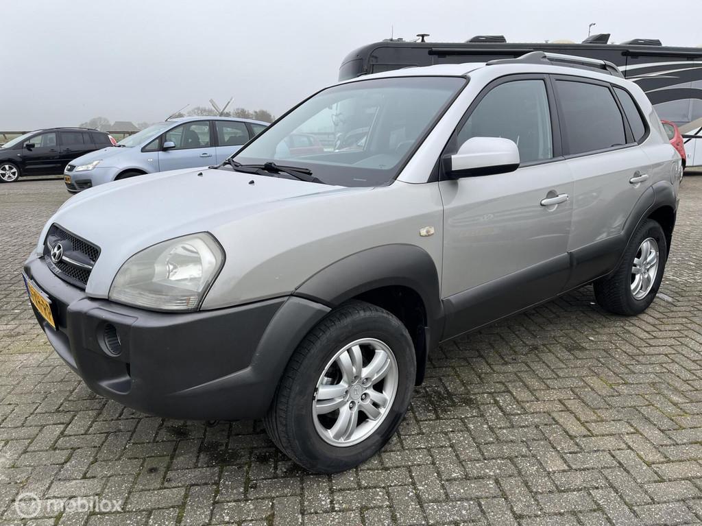 Hyundai Tucson 2.0i Style, Auto's, Parkeersensor, Stof, Gebruikt, Zwart
