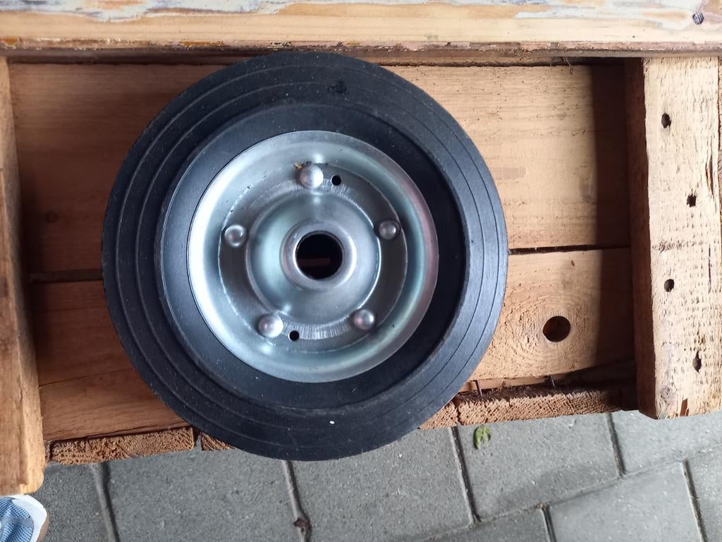 Neuswiel voor caravan zo goed als nieuw, Caravans en Kamperen, Caravan accessoires, Ophalen of Verzenden, Zo goed als nieuw