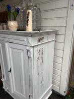 Gratis Kast met deuren en planken, Ophalen, Gebruikt, 100 tot 150 cm, 50 tot 100 cm