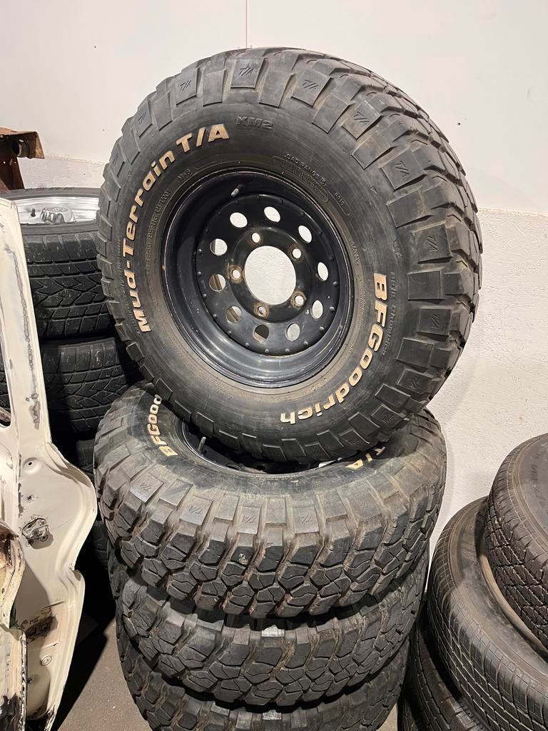 Land Rover Defender Velgen met BF Goodrich banden, Auto-onderdelen, Banden en Velgen, Ophalen, Gebruikt, 255 mm, 16 inch