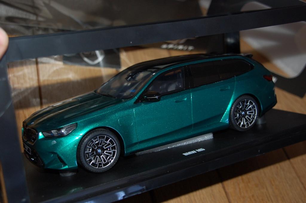 SALE 1:18 BMW M5 TOURING G99 2024 green GT spirit GT509 WRH, Hobby en Vrije tijd, Modelauto's | 1:18, Verzenden, Zo goed als nieuw