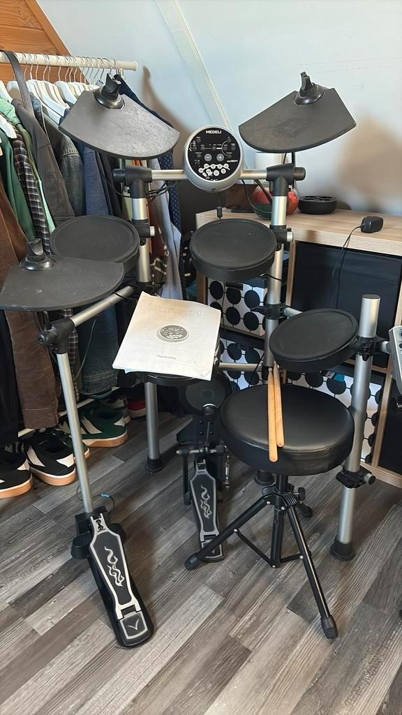 Elektronisch drumstel, Muziek en Instrumenten, Percussie, Zo goed als nieuw, Trommel, Ophalen