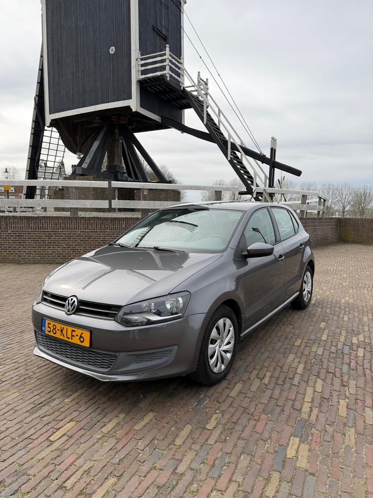 Volkswagen Polo 1.2 Comfortline (2010) /airco/cruise control, Auto's, Volkswagen, Voorwielaandrijving, 40 €/maand, 1198 cc, Origineel Nederlands