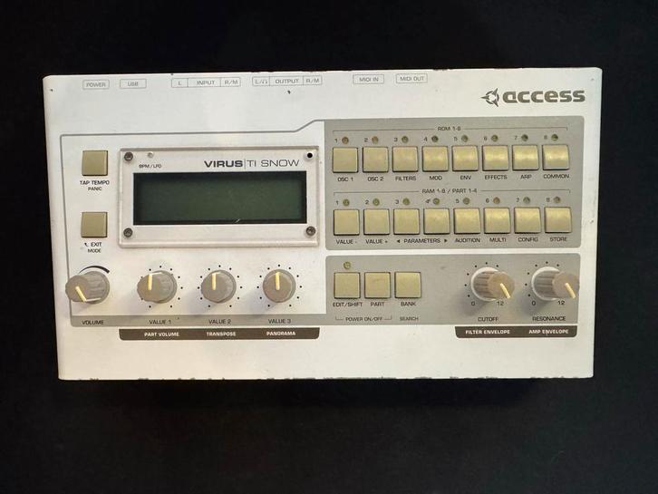Access Virus TI Snow, Muziek en Instrumenten, Synthesizers, Gebruikt, Overige aantallen, Overige merken, Met midi-aansluiting
