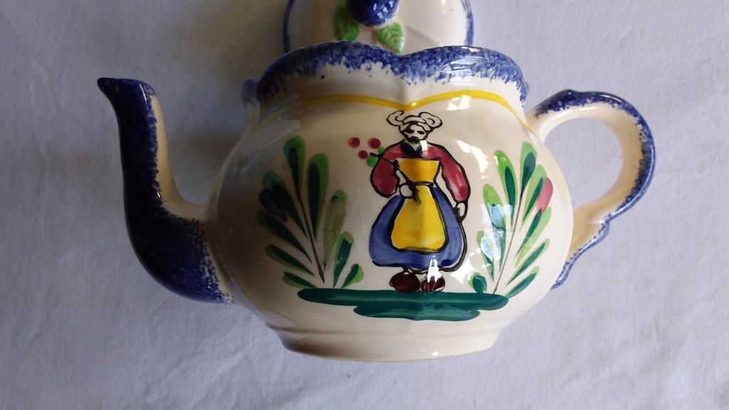 MBFA Franse theepot Peint A La Main jaren 50 retro france, Antiek en Kunst, Antiek | Keramiek en Aardewerk, Ophalen of Verzenden