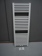 Badkamer radiator 45 cm breed x 133 cm hoog met midden onder, Ophalen of Verzenden, Nieuw