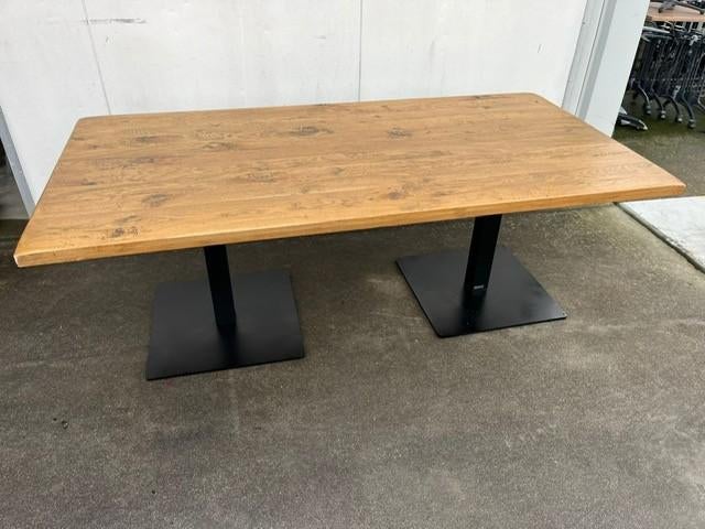 2 stuks tafels eiken stamtafel boomstam tafel 200x100 cm, Ophalen