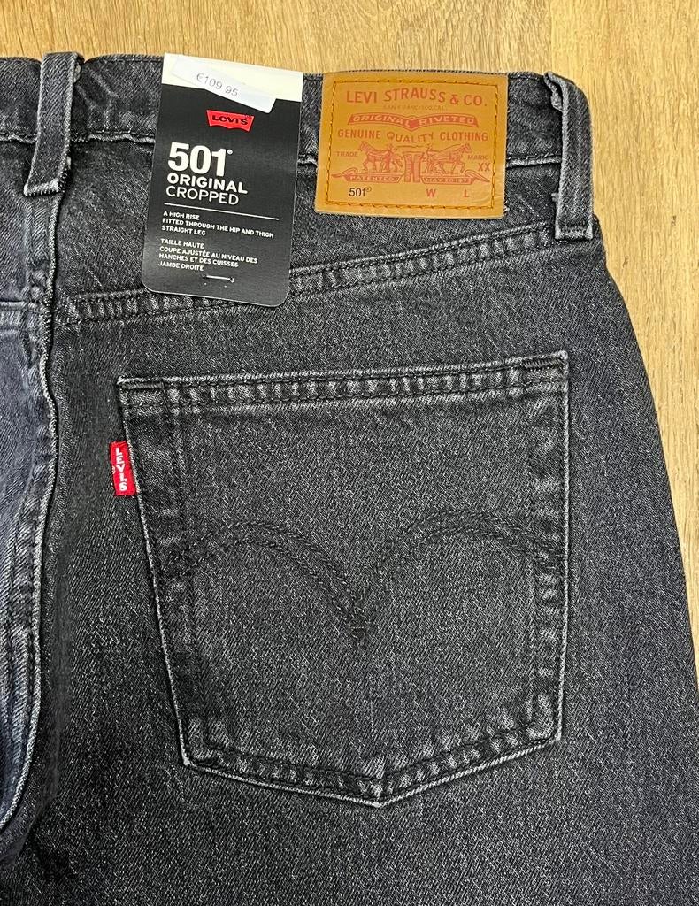 Levi’s 501 original cropped spijkerbroek - Maat W28 L30, Kleding | Dames, Ophalen of Verzenden, Nieuw, Zwart, W28 - W29 (confectie 36)