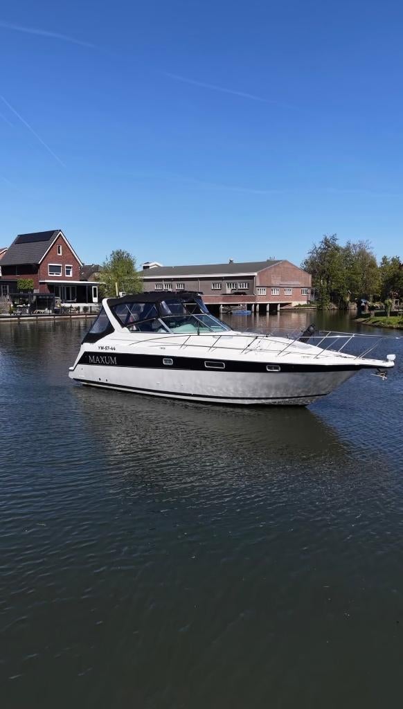 Maxum 3200 | Mercedes |  2x Diesel, Ophalen, Gebruikt, Binnenboordmotor, 6 meter of meer