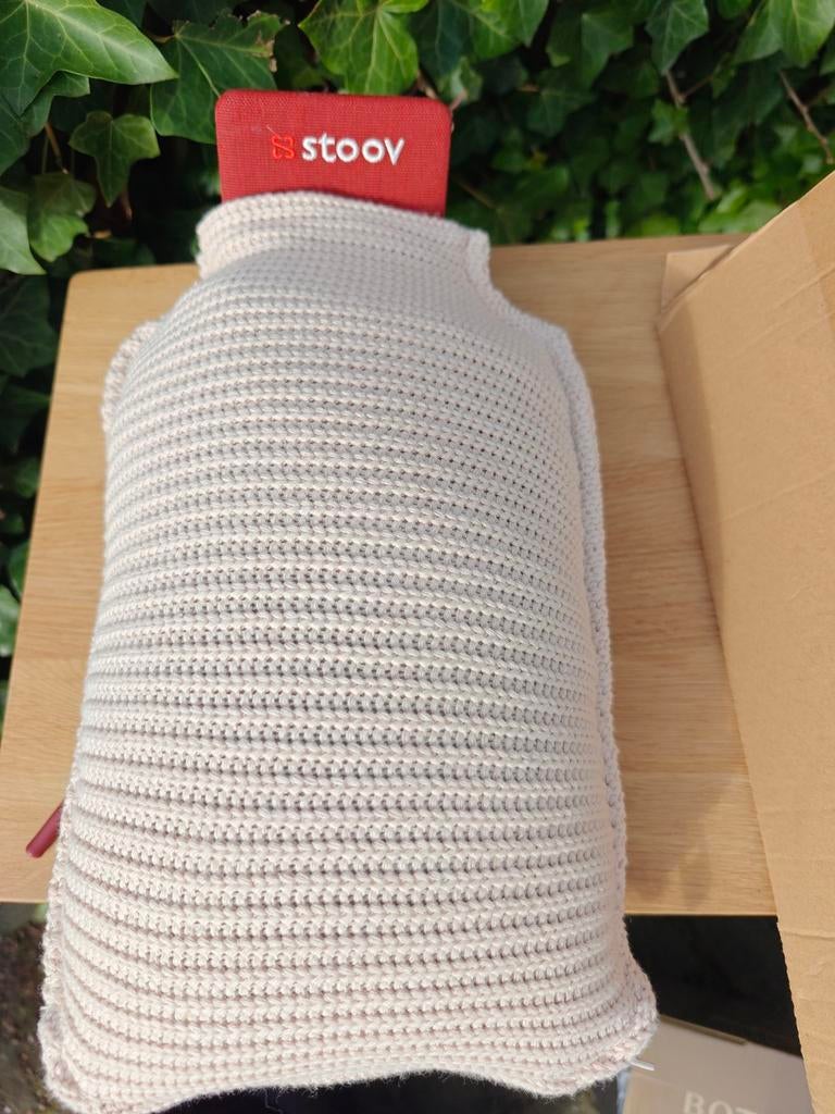 Stoov warmtekussen met oplaadbare batterij, Beige, Ophalen of Verzenden, Zo goed als nieuw, Modern