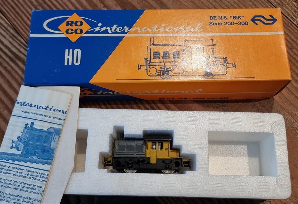 Niet werkend: Roco H0 NS SIK locomotief serie 200-300, Hobby en Vrije tijd, Modeltreinen | H0, Ophalen of Verzenden