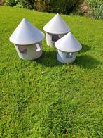 Voer container voor kippen., Meerdere dieren, Kip