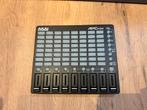 Akai APC Mini, Muziek en Instrumenten, Midi-apparatuur, Ophalen of Verzenden, Gebruikt