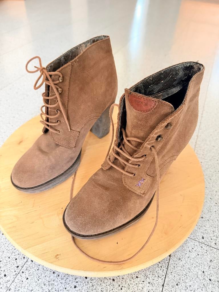 Mexx laarsjes in zeer goede staat maat 39, Kleding | Dames, Schoenen, Ophalen of Verzenden, Zo goed als nieuw, Bruin, Lage of Enkellaarzen