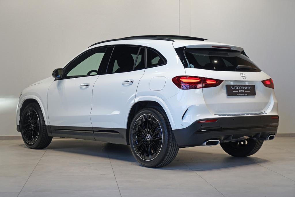 Mercedes-Benz GLA 200 AMG  PANO  ELEK.KLEP  CAMERA, 12 maanden, 15 km/l, Zwart, 4 cilinders