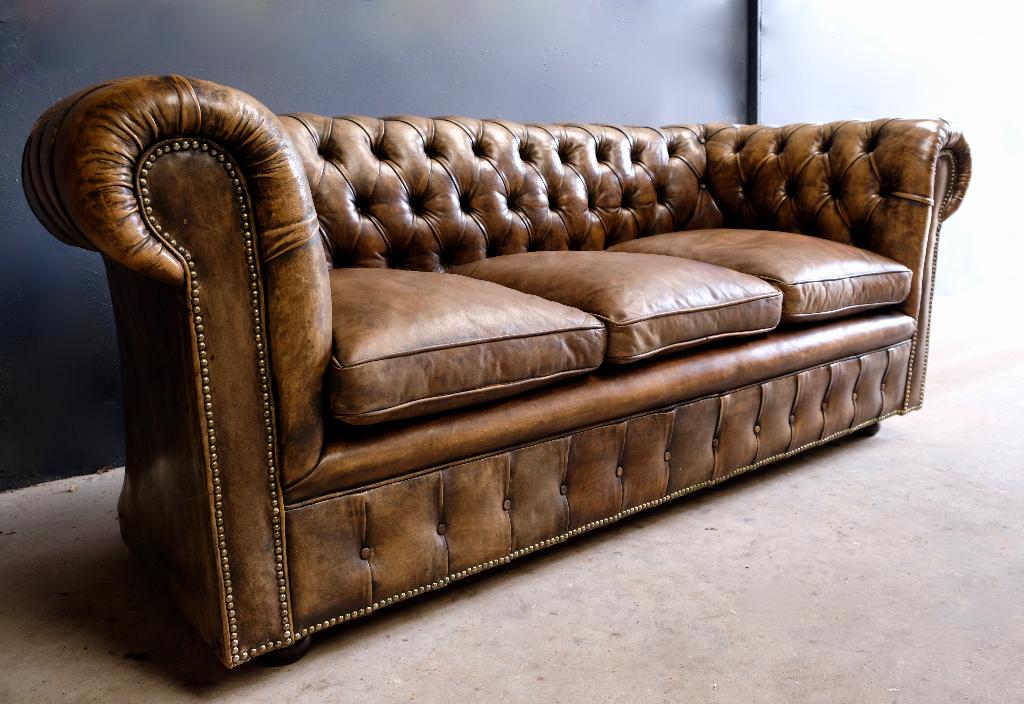 Origineel Engelse Chesterfield bank, Ophalen, Gebruikt, 125 cm of meer, Chesterfield Engels Landelijk Industrieel Klassiek vintage